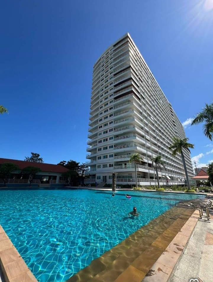 Clean furnished apartment with internet, flexible rental terms