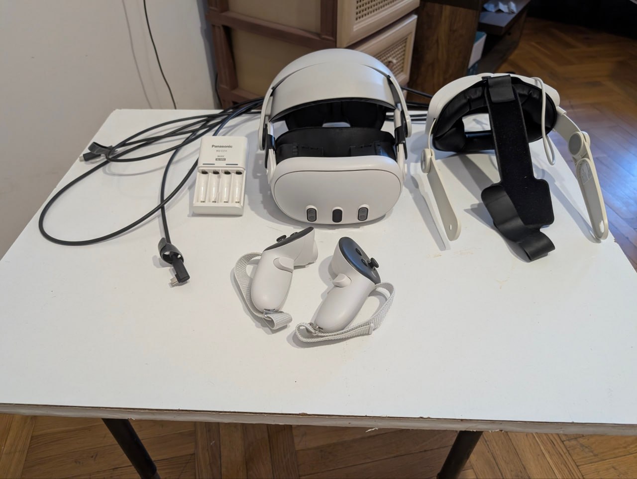 Продажа Meta Quest 3 128GB с дополнительными аксессуарами