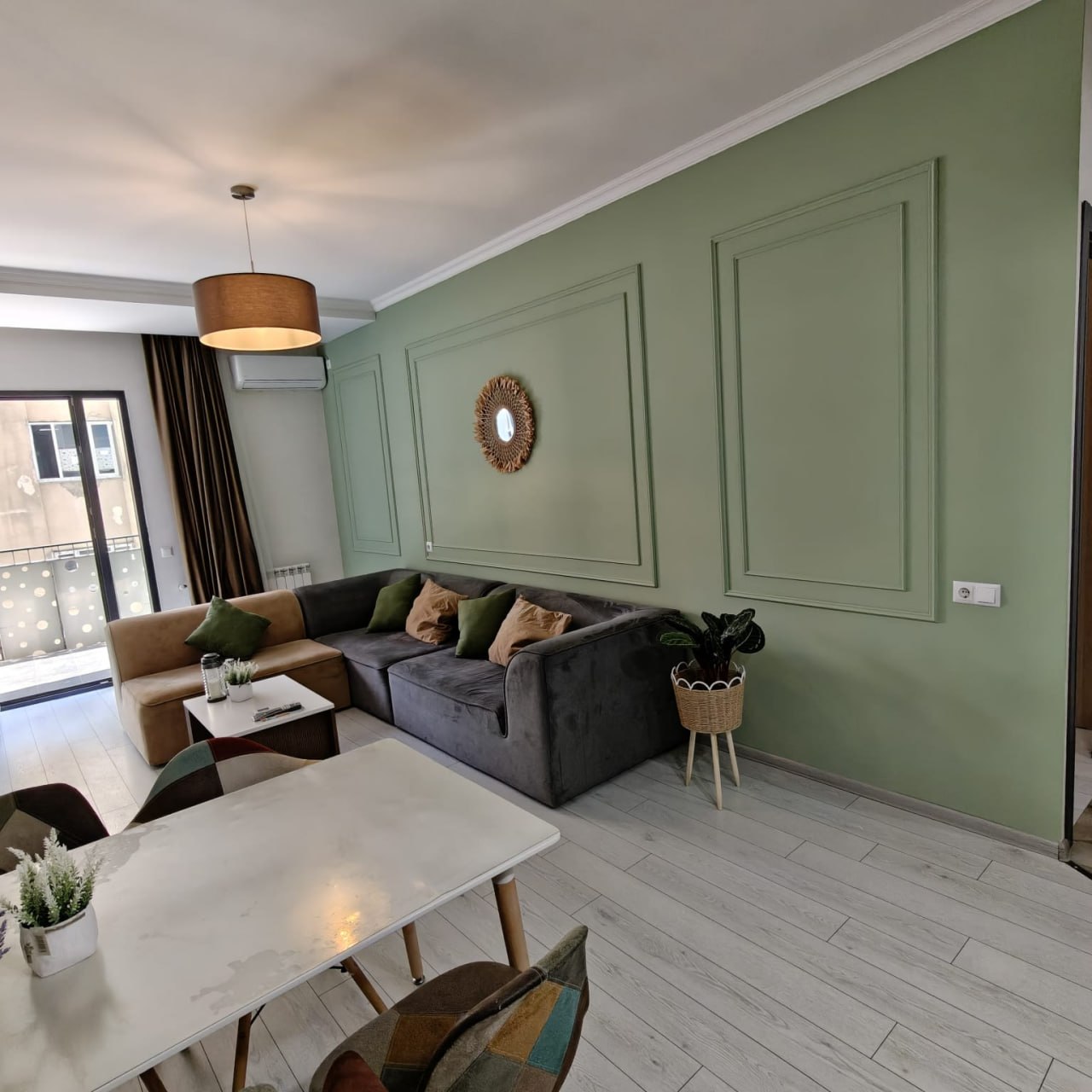 Сдается 2-комнатная квартира 65 м² на Сабуртало, с террасой, возле метро