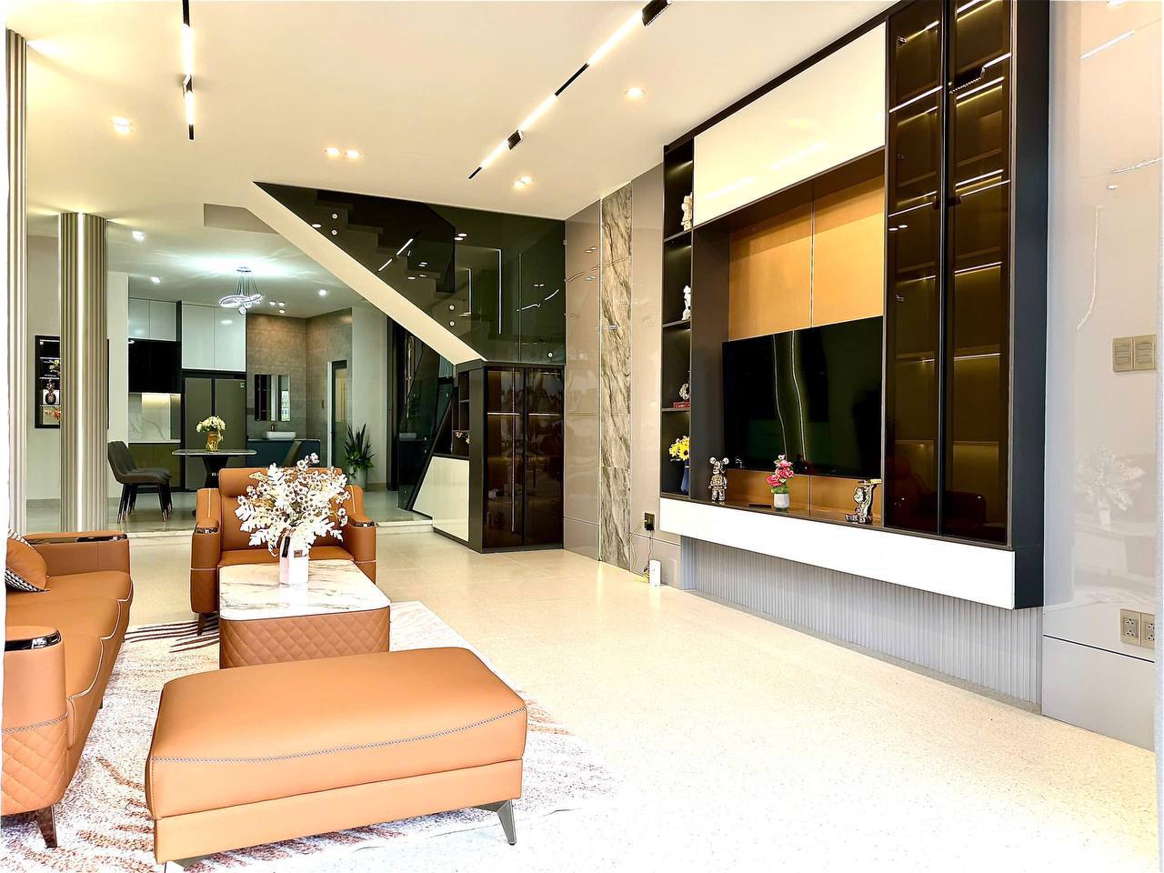 Сдам дом 3 этажа, 3 спальни, 4 санузла, 85 м² в Hai Chau, Нячанг