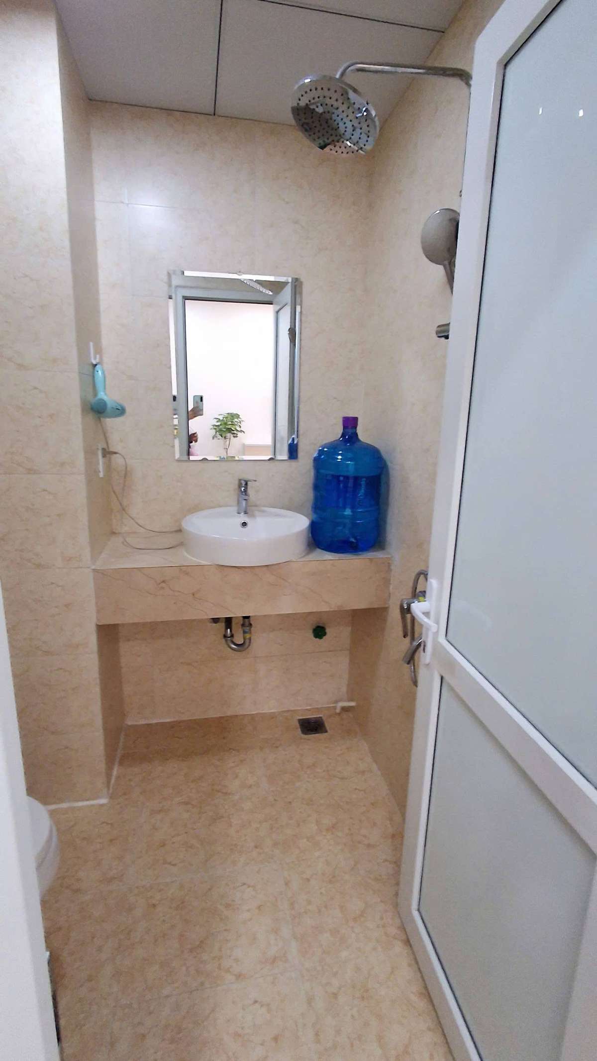 2-bedroom 2-bathroom furnished apartment in Oceanicus complex, flexible 1-12 month rental