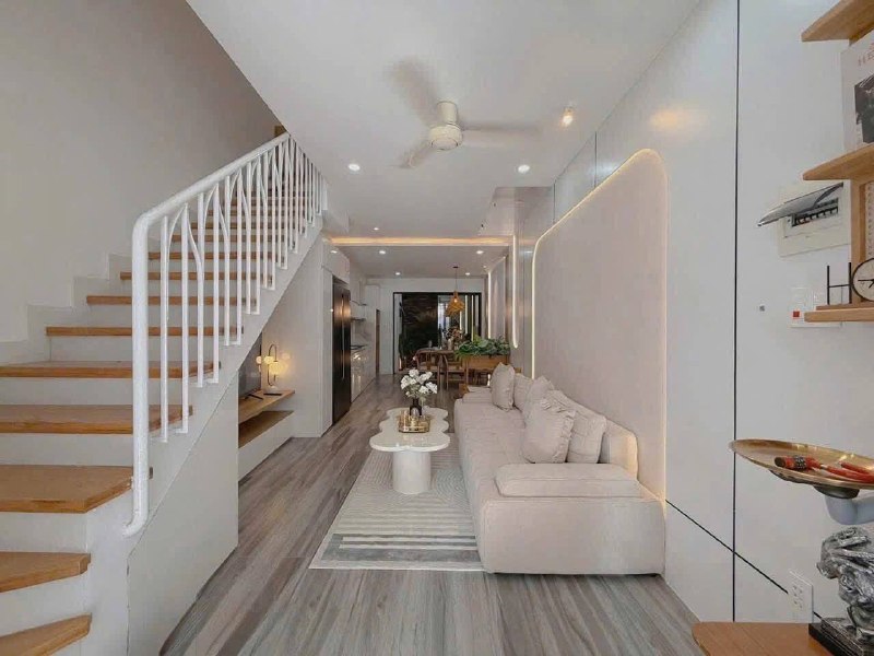 3-bedroom, 4-bathroom house on 3 floors in Son Tra, Da Nang. 1-year contract, 35,000,000 VND/month.